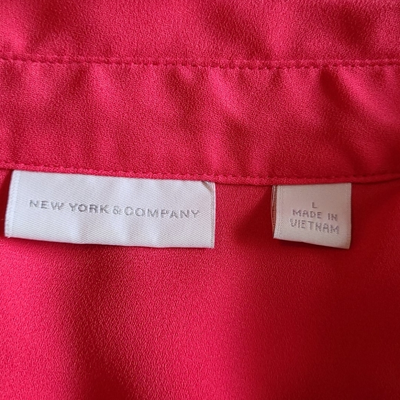 Silk button down - Picture 4 of 6